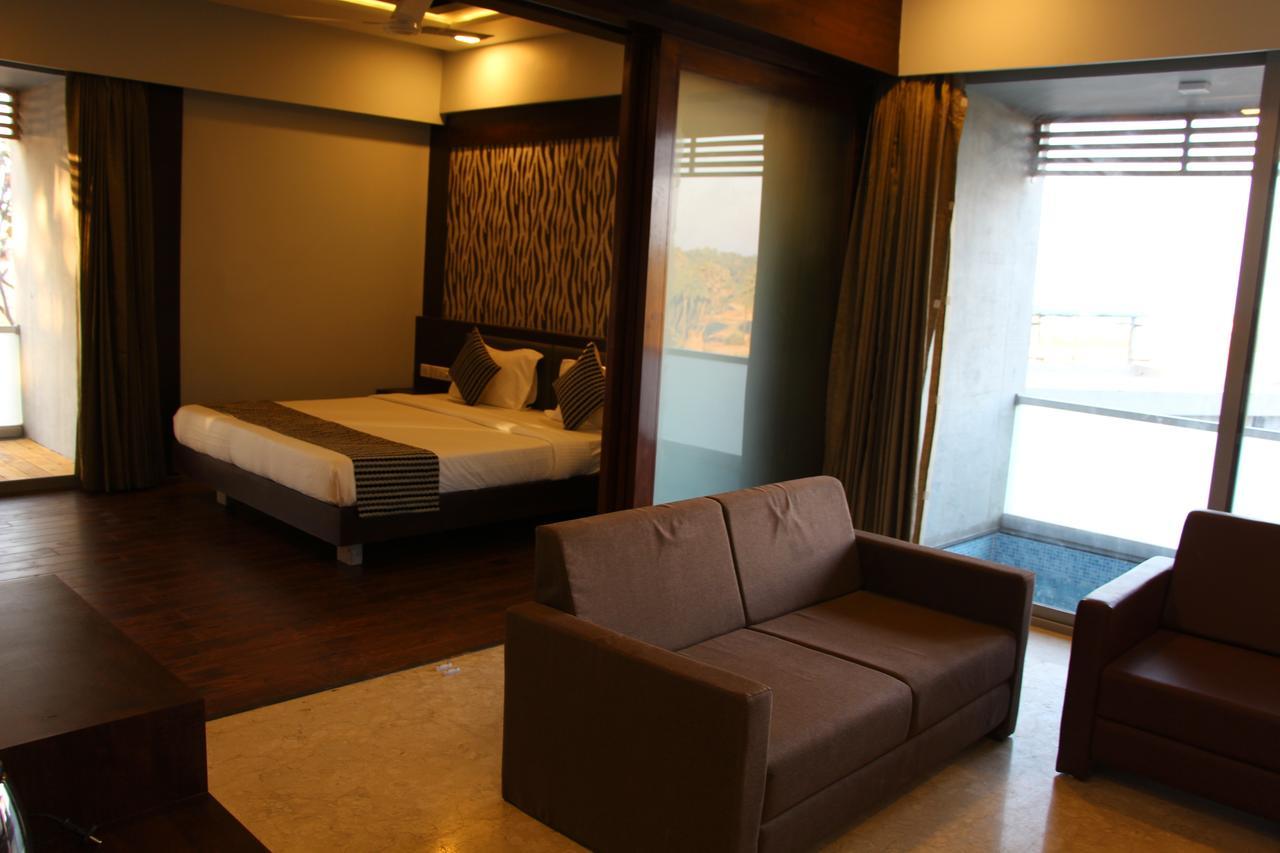 Krishna Beach Resorts - Diu Luaran gambar