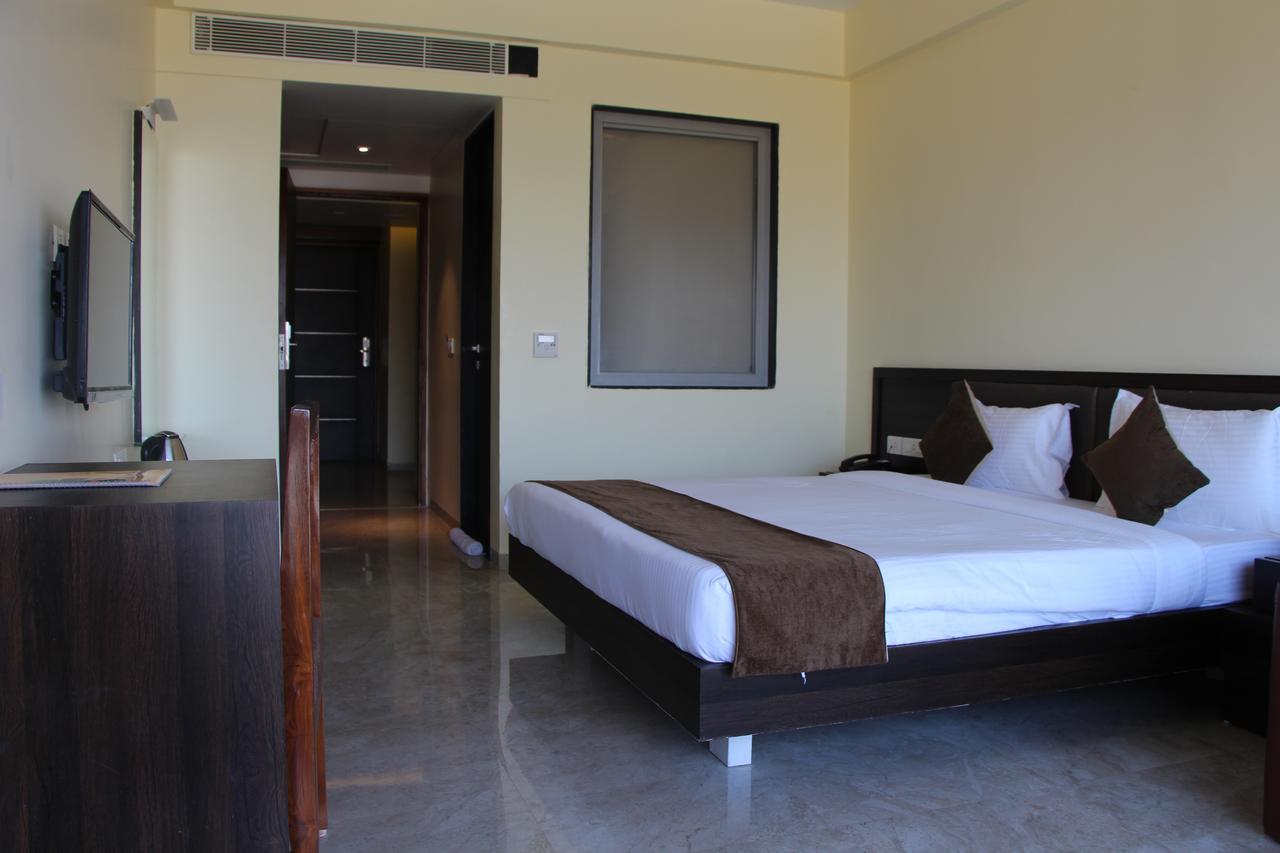 Krishna Beach Resorts - Diu Luaran gambar